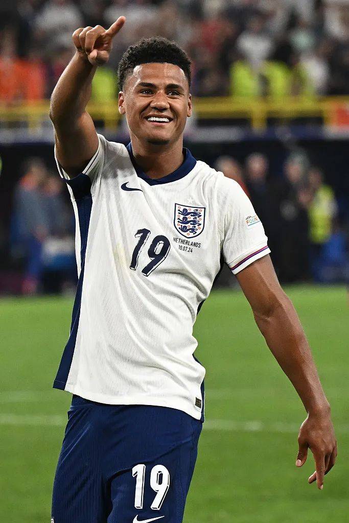 沙巴官方网站-英格兰队在比赛中表现出色，成功晋级半决赛